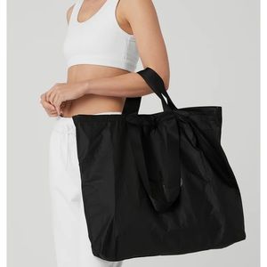 ALO Keep It Dry Packable Tote, Black, NWT